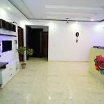Airport Distance Large Apartment