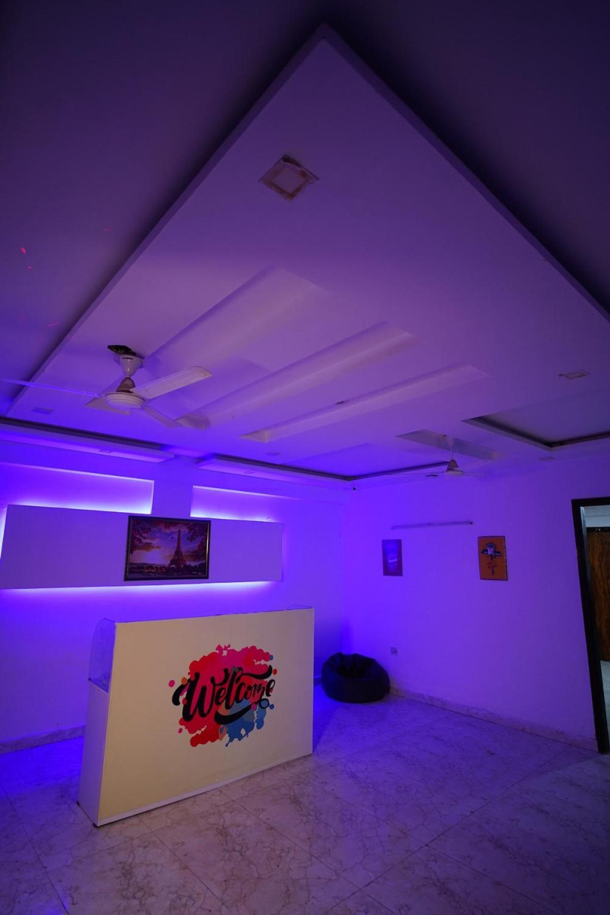 Apartment Airport Distance Large New Delhi